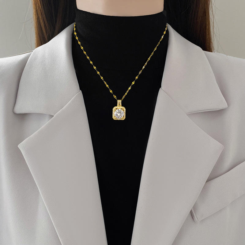 Luxe Radiance Solitaire Necklace