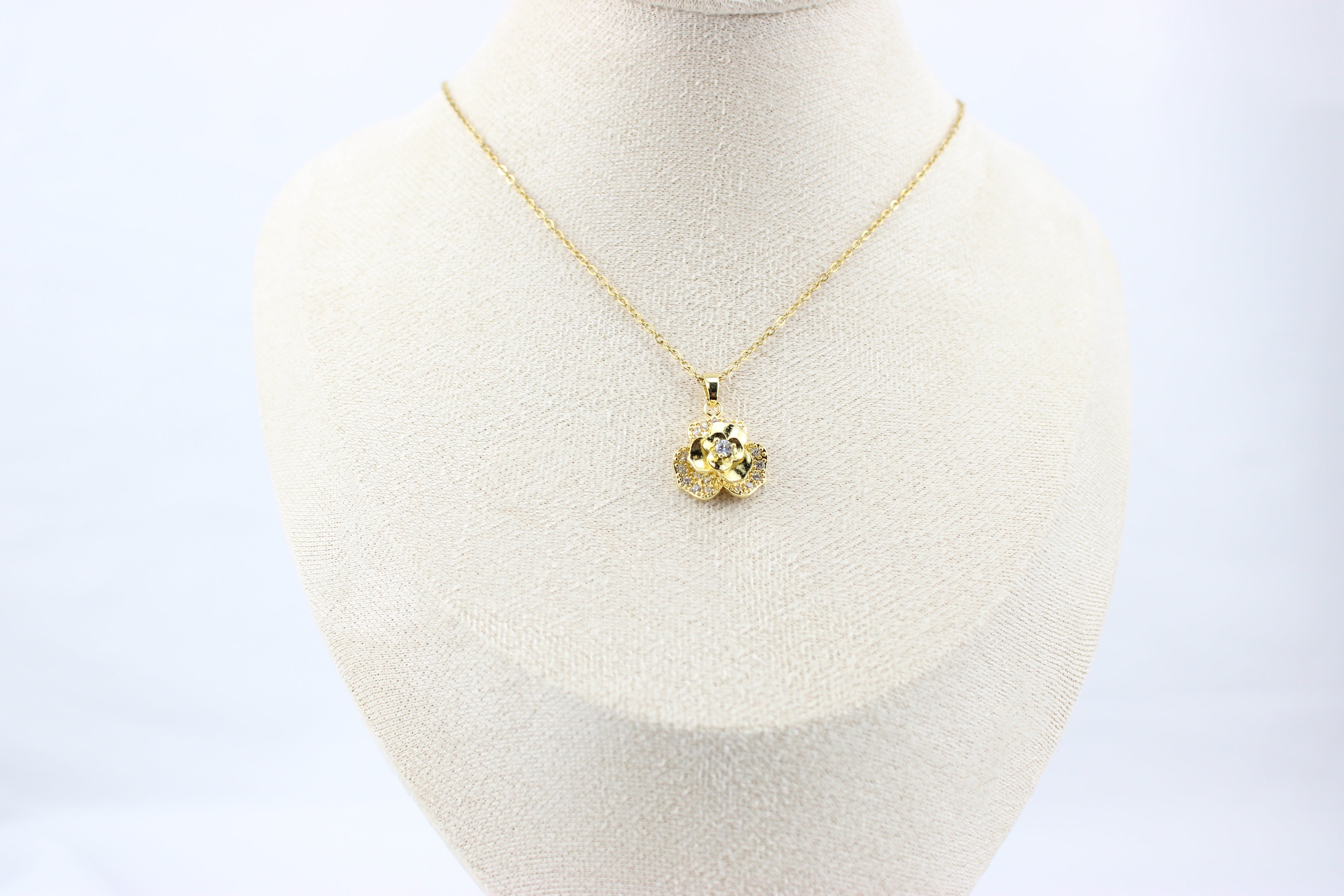 Golden Camellia Spark Necklace