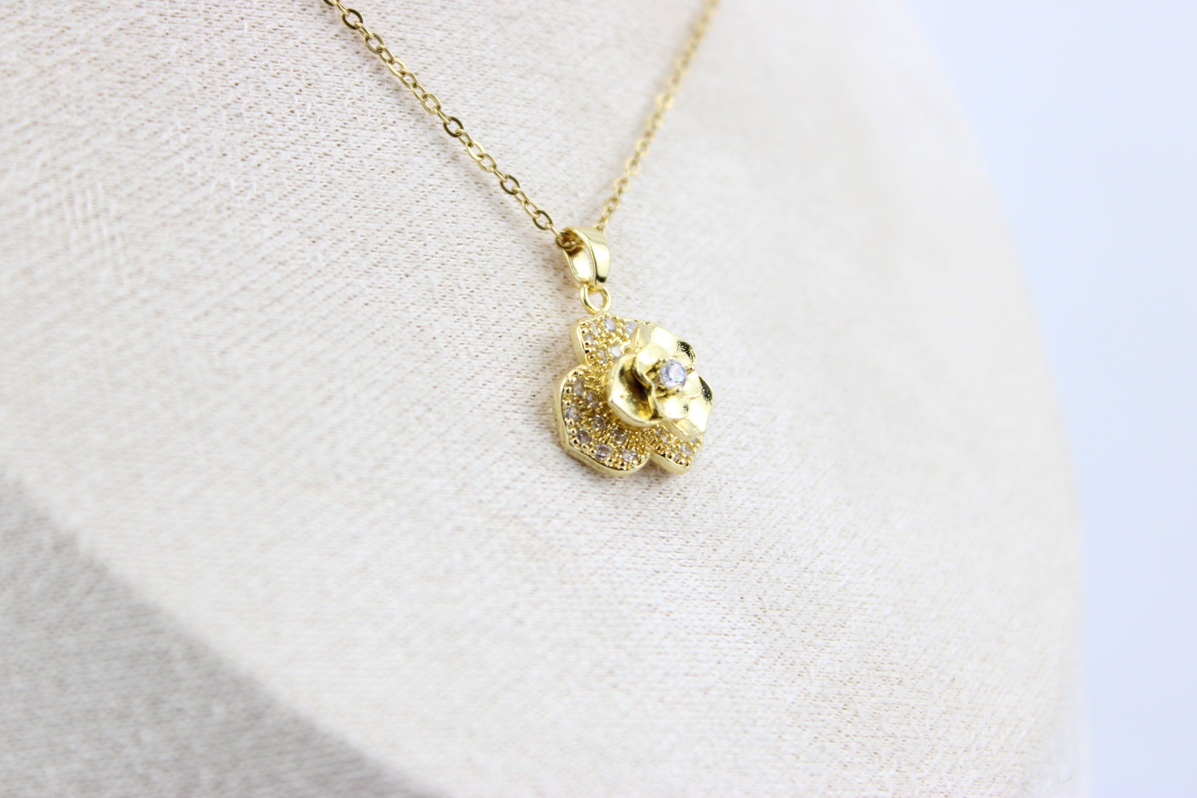 Golden Camellia Spark Necklace