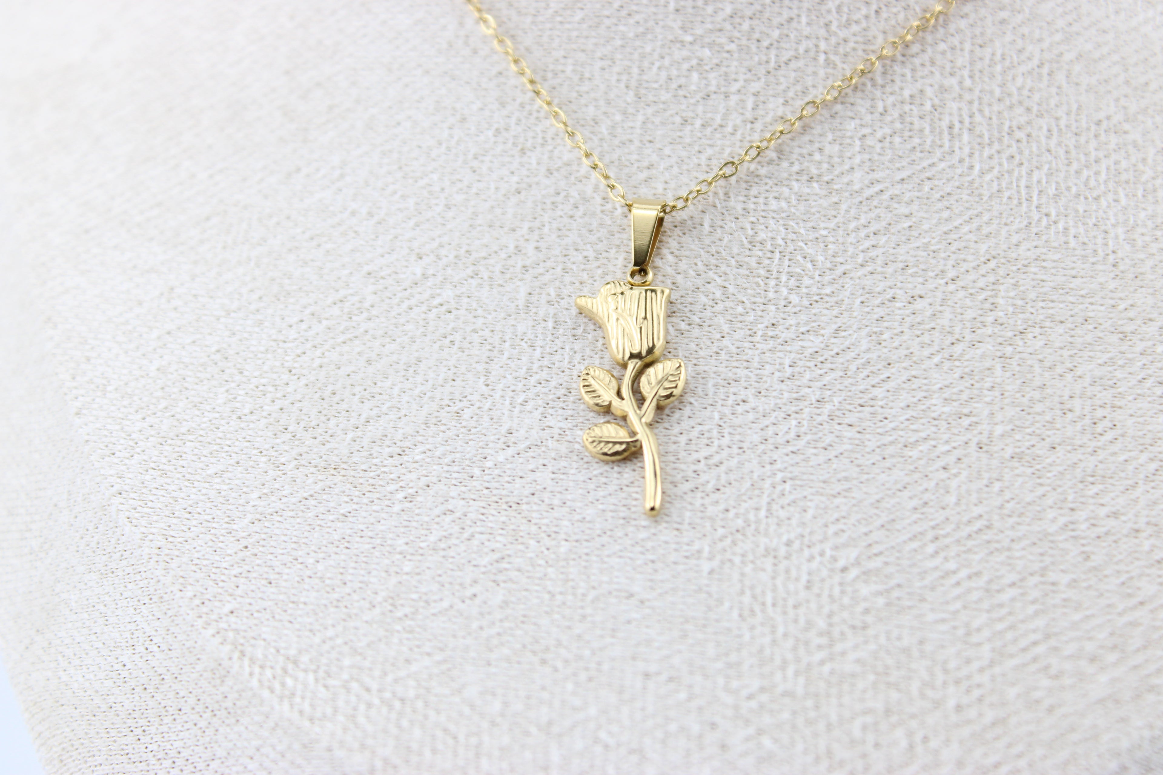 Golden Tulip Grace Necklace