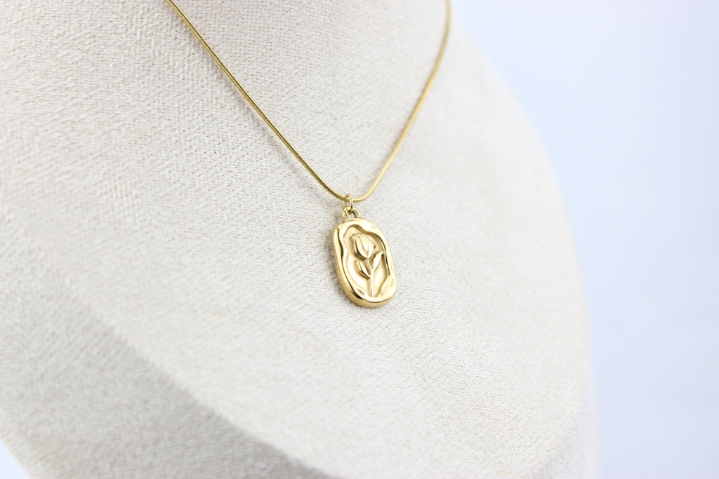 Golden Tulip Grace Necklace