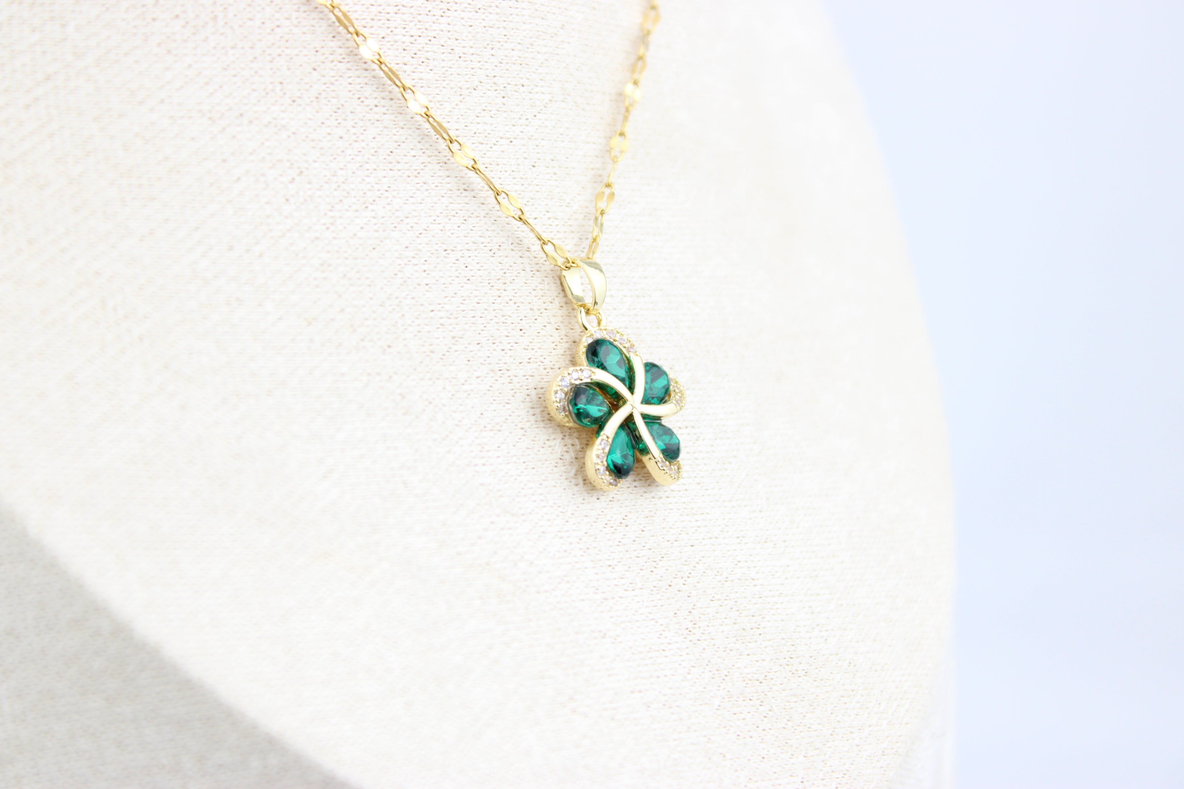 Green Zircon Snowflake Necklace