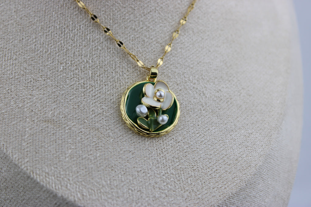 Pearl Garden Bloom Necklace