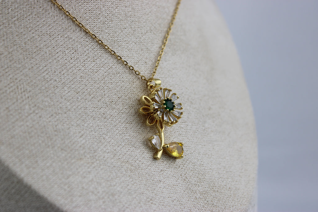 Golden Daisy Bloom Necklace