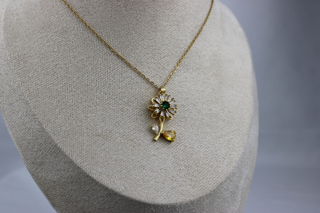 Golden Daisy Bloom Necklace