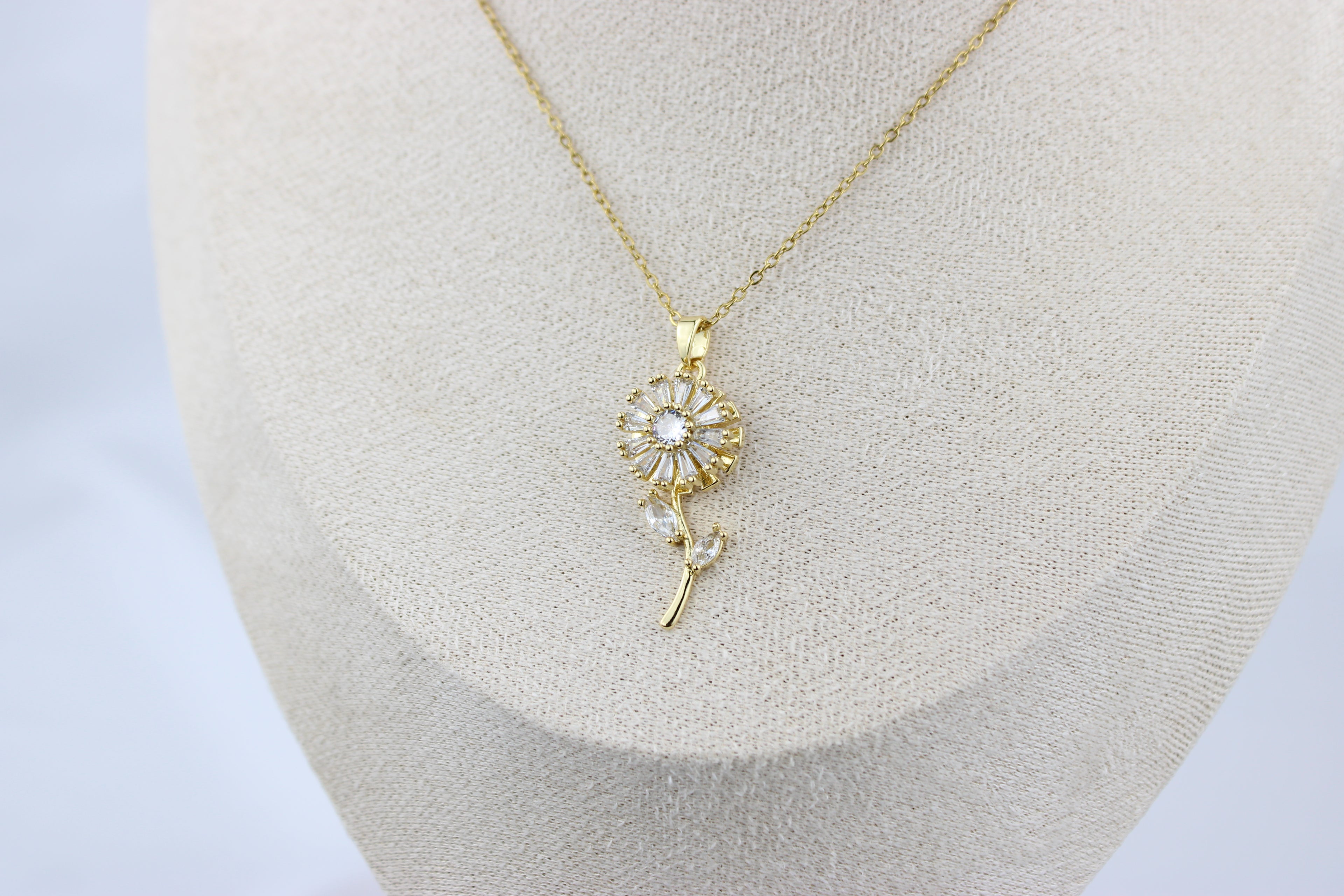 Golden Bloom Radiance Necklace